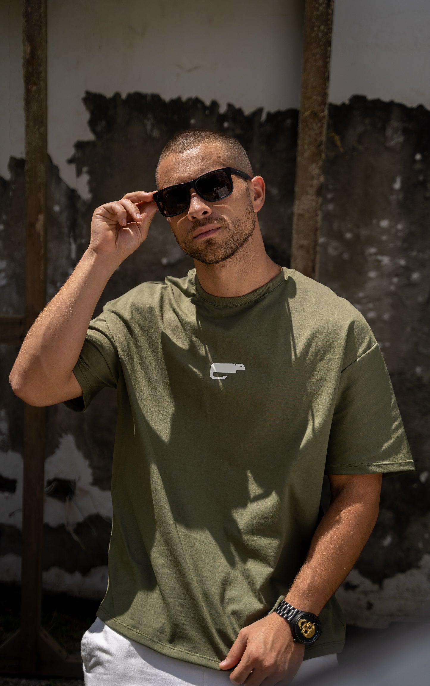 TSHIRT - OVERSIZED FIGTHER