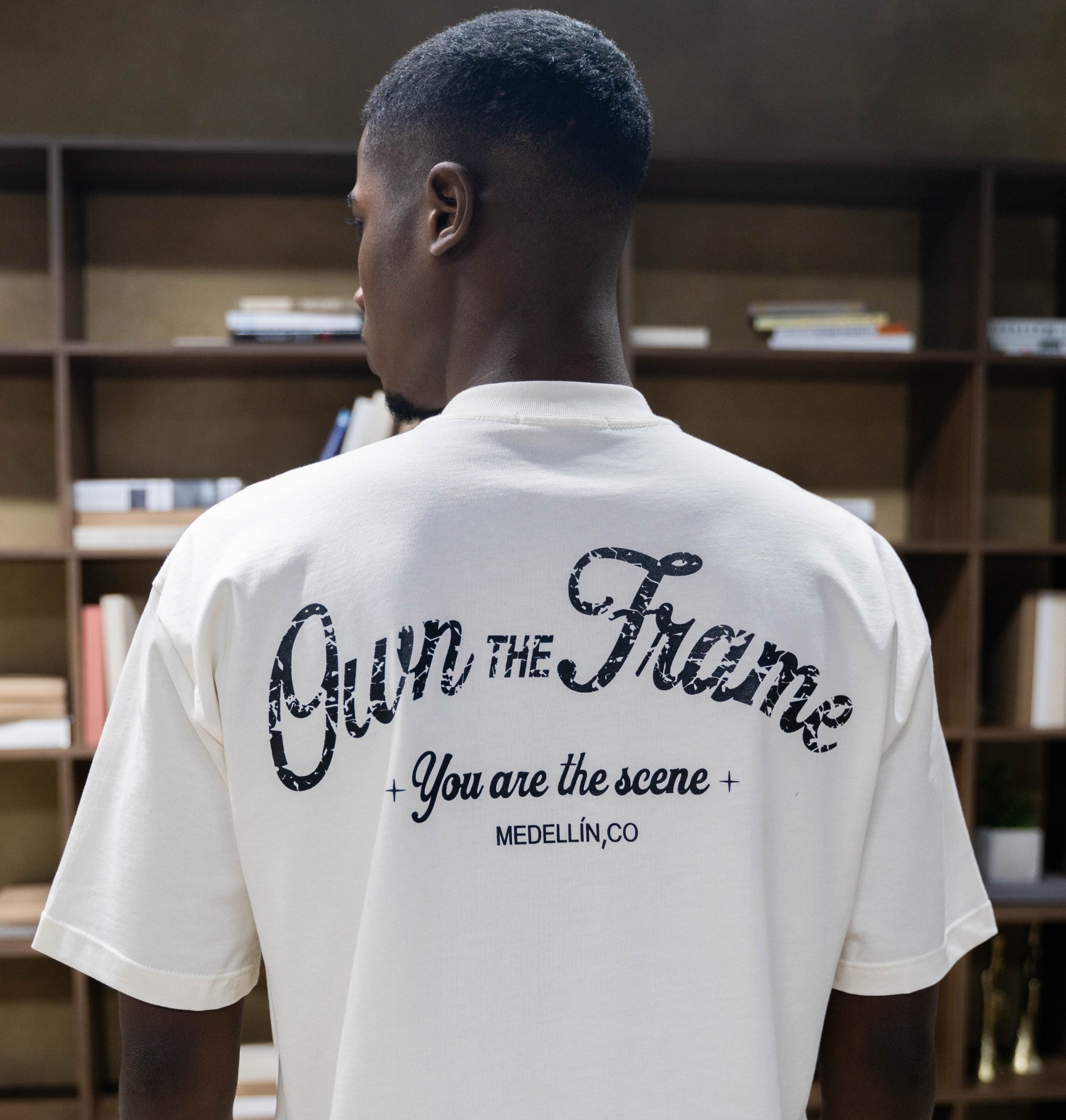 TSHIRT BOXY - IDENTITY CREMA